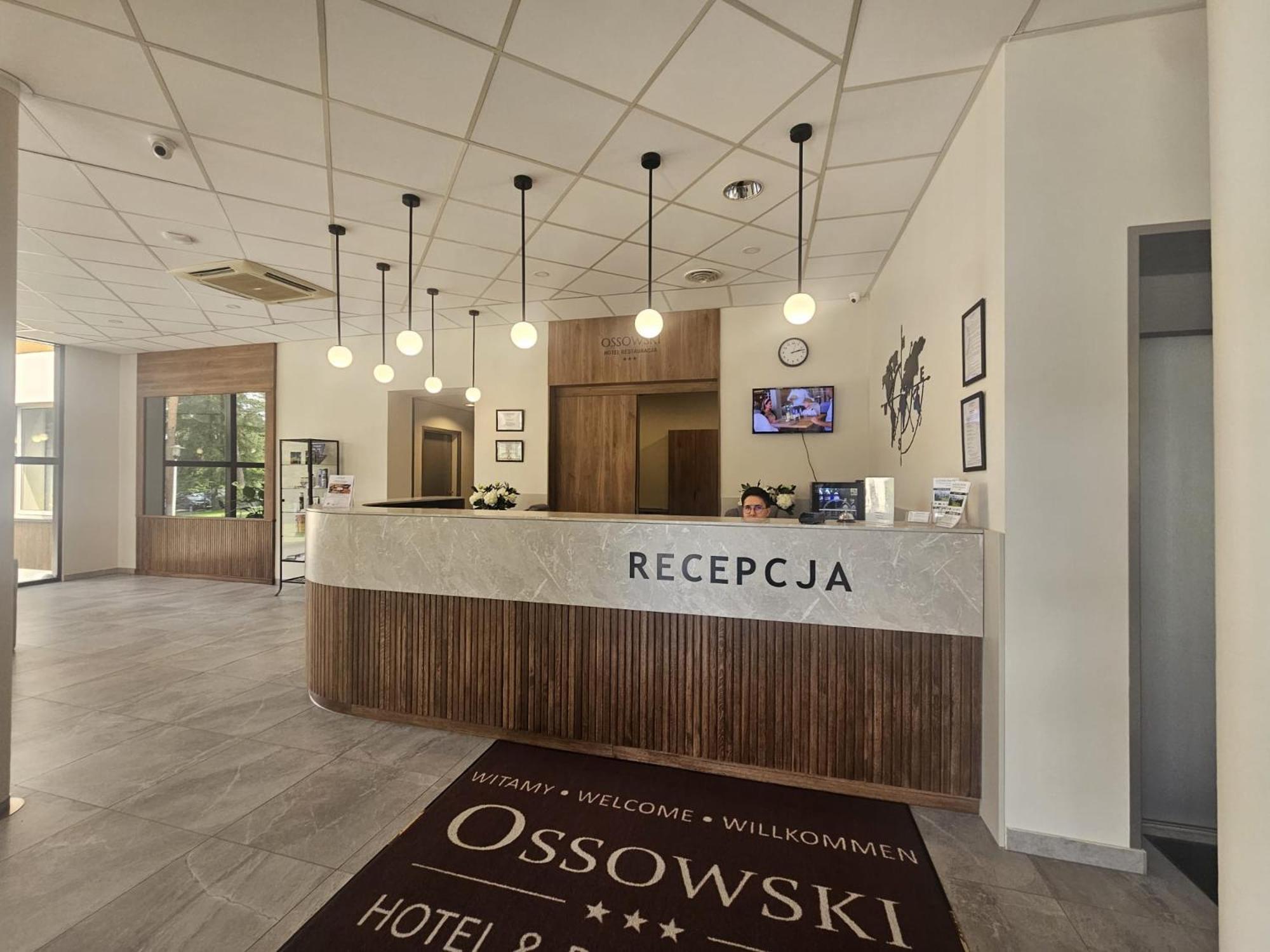 Hotel Ossowski Сважендз Екстер'єр фото